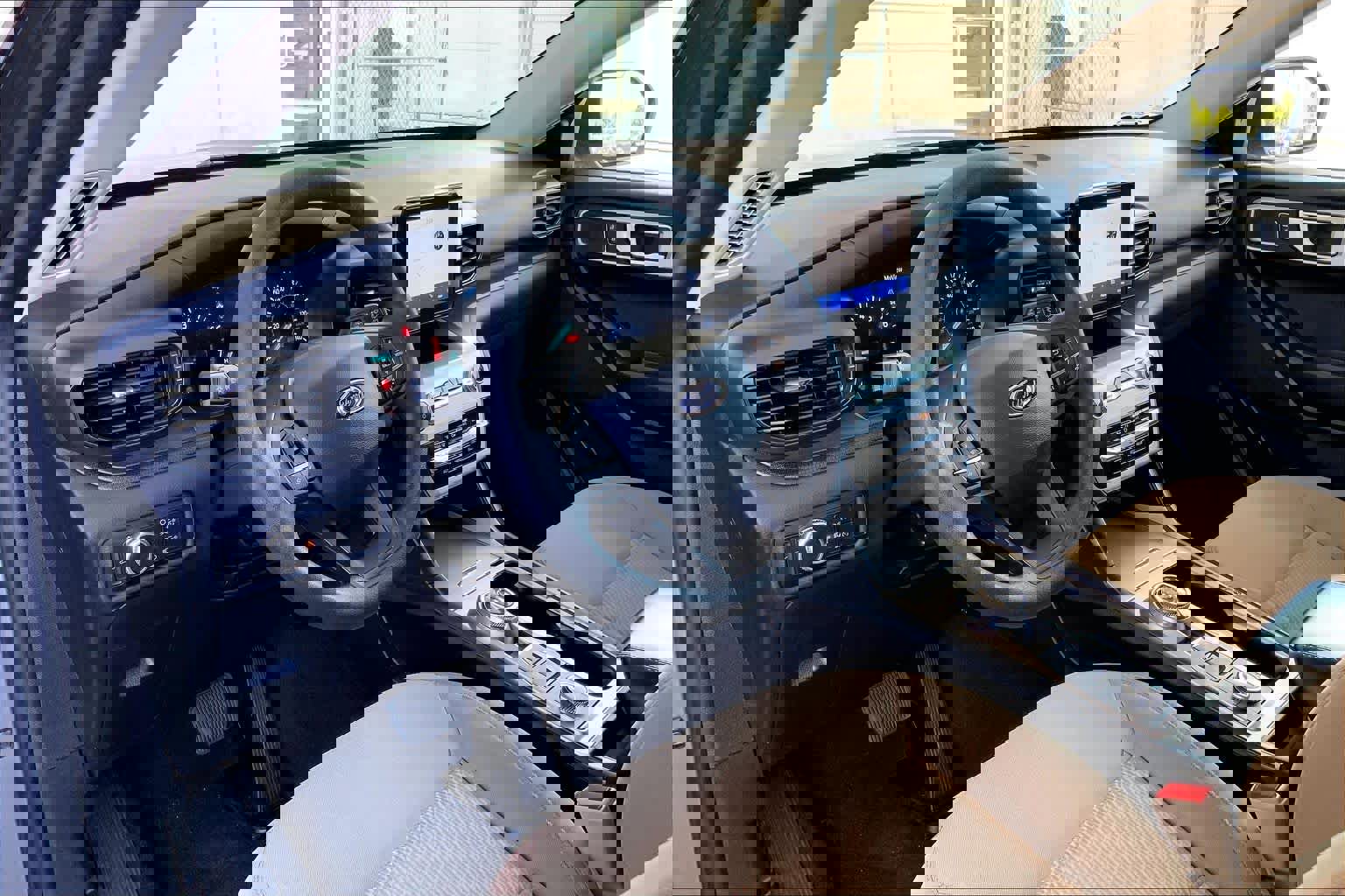 Used 2023 Ford Explorer 4WD image 18