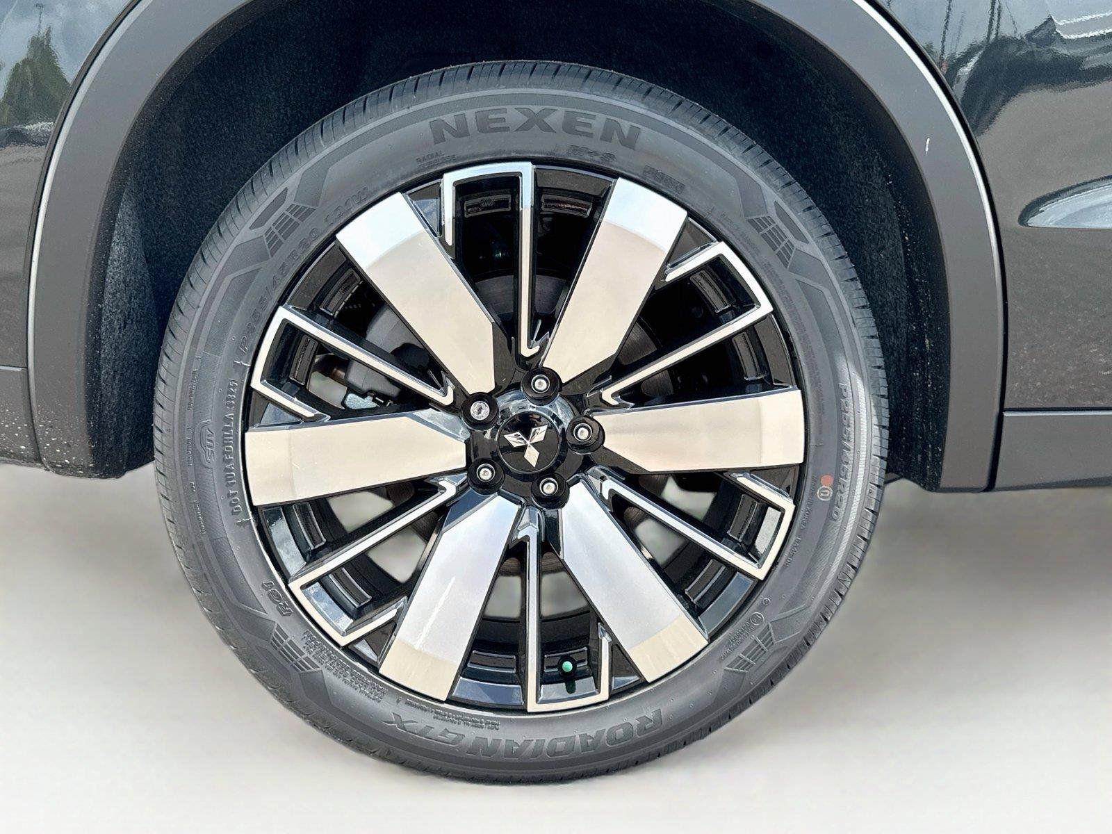 New 2026 Mitsubishi Outlander SE FWD image 36
