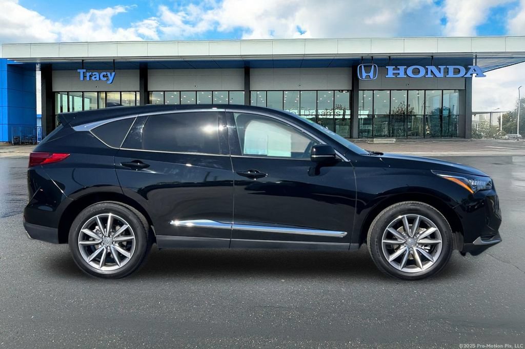 Used 2023 Acura RDX FWD w/ Technology Package image 4