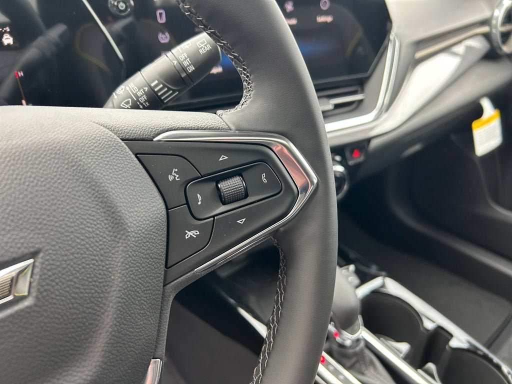 New 2026 Chevrolet Trax ACTIV w/ Sunroof Package FWD image 18