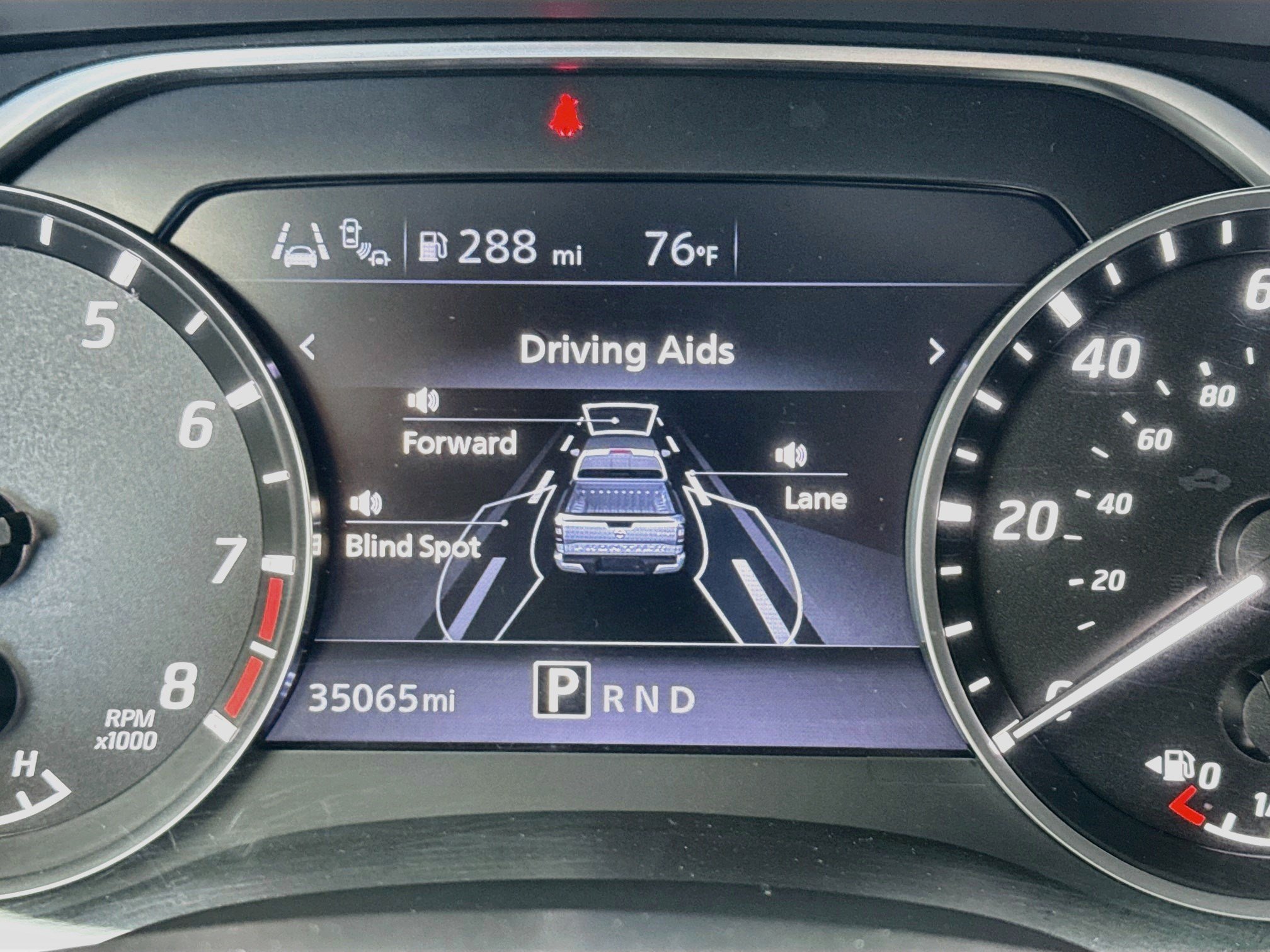 Used 2022 Nissan Frontier SV w/ Technology Package RWD image 8