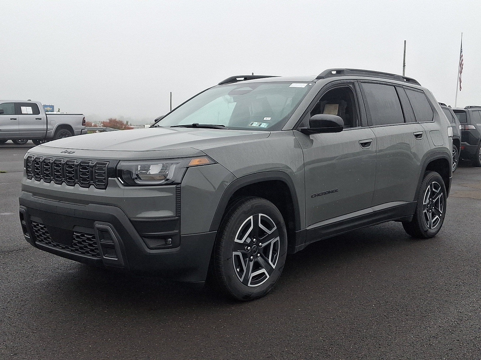 New 2026 Jeep Cherokee Laredo AWD/4WD image 2