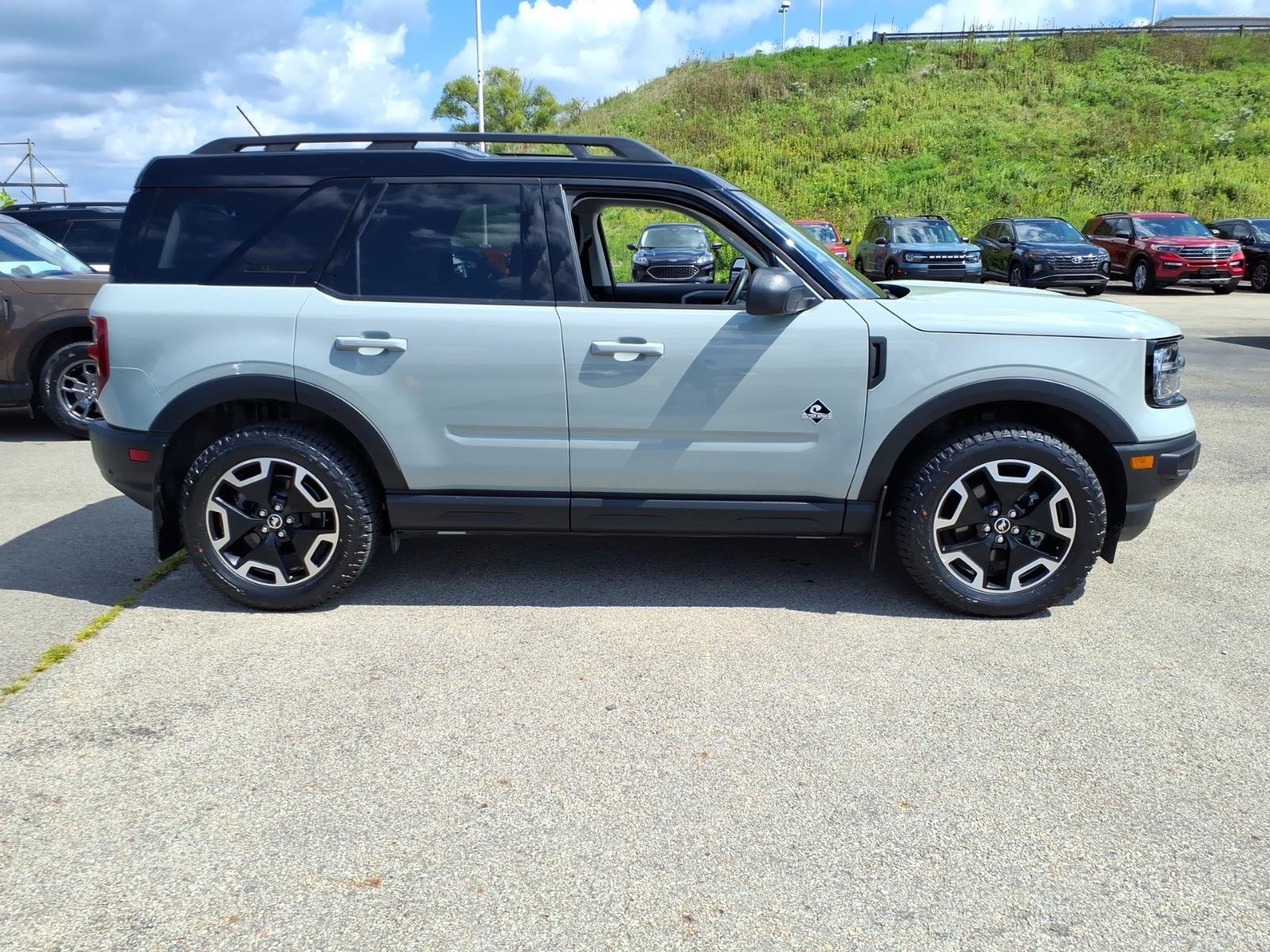 Certified 2024 Ford Bronco Sport Outer Banks w/ Tech Package AWD/4WD image 6