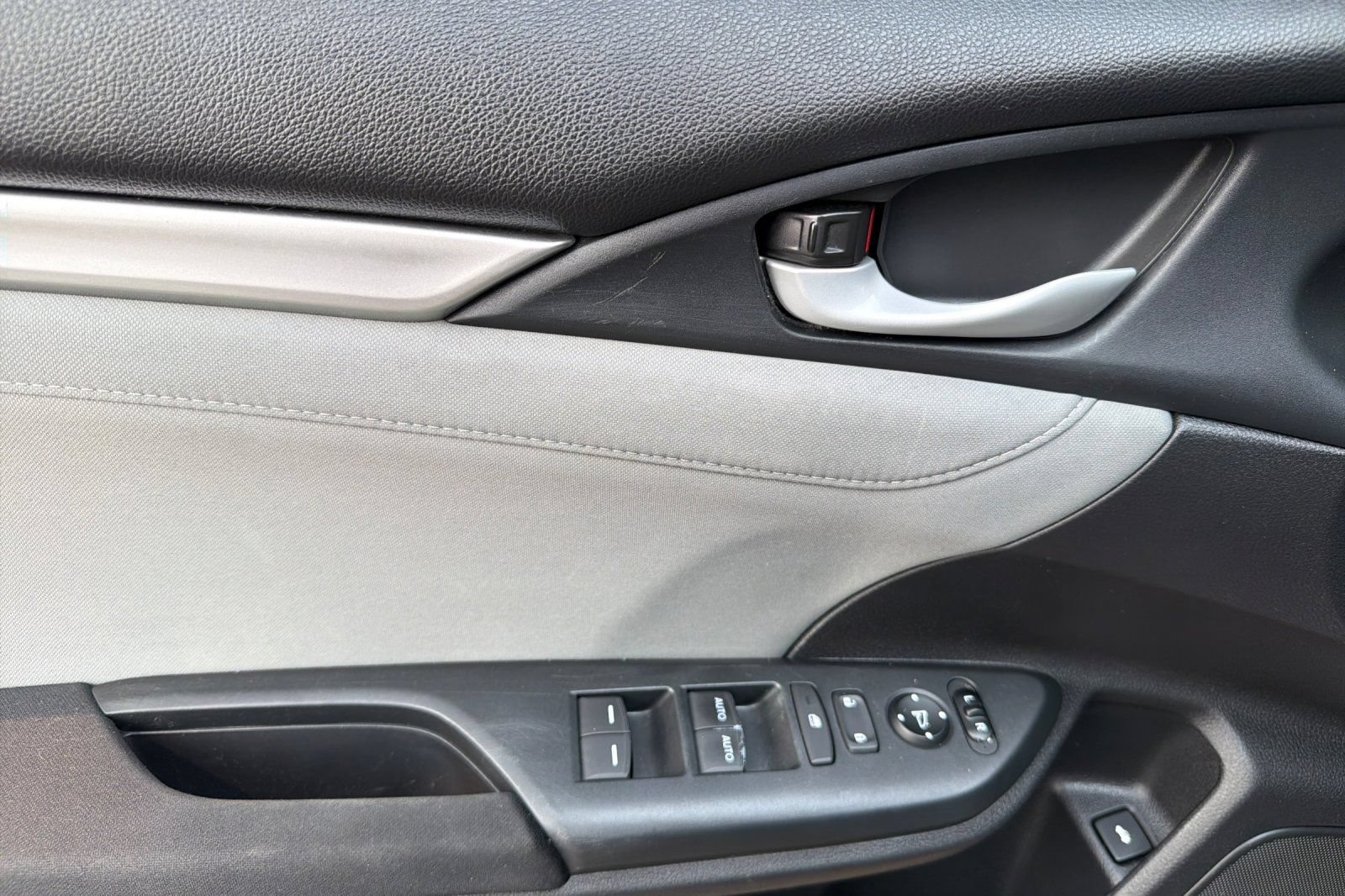 Used 2016 Honda Civic EX image 11