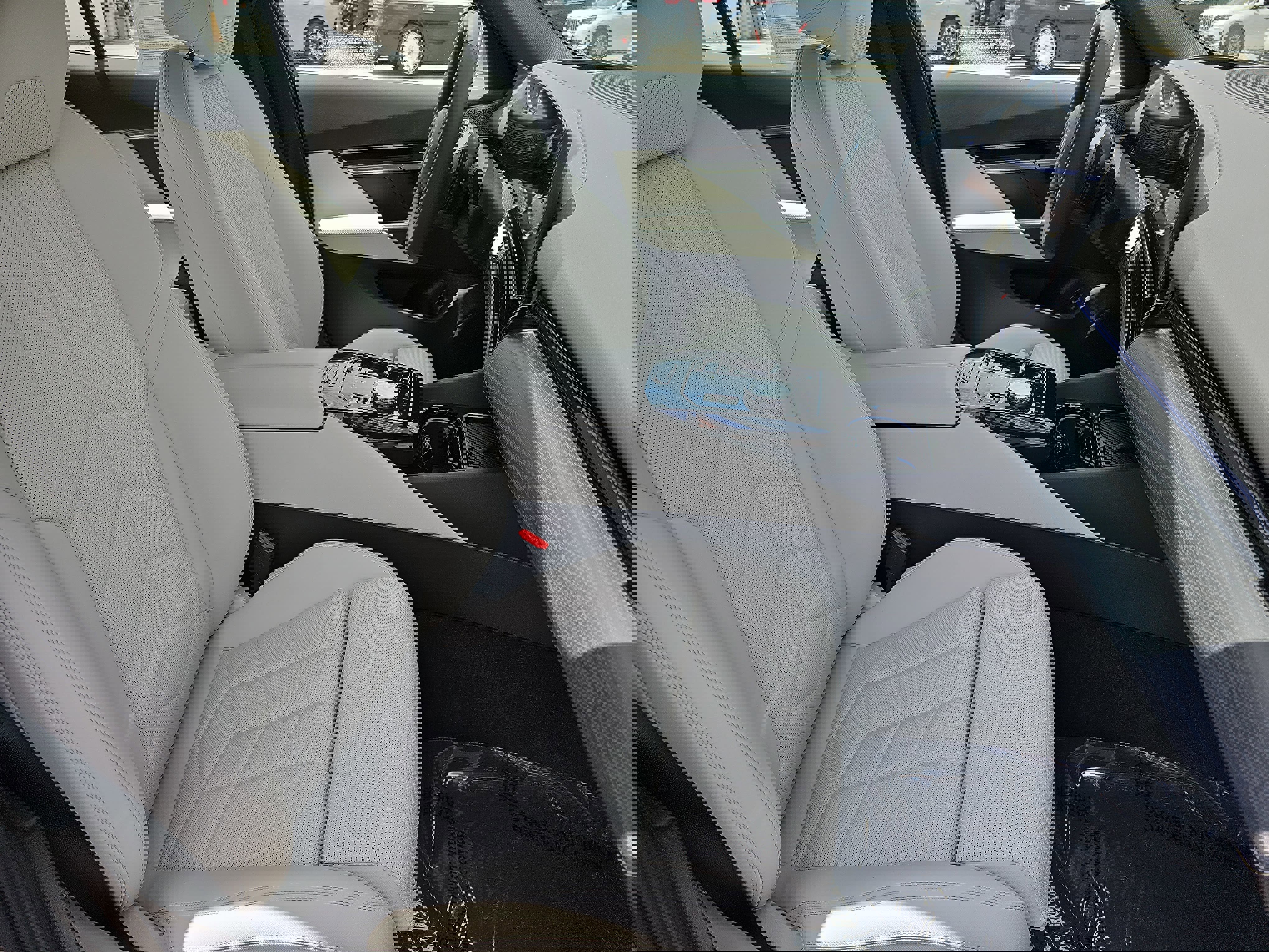 Used 2025 BMW 530i w/ Premium Package RWD image 10