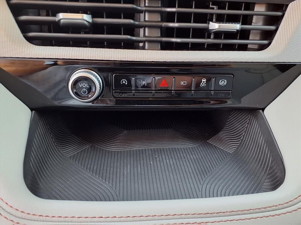 New 2026 Ford Explorer Active w/ Active Comfort Package RWD image 10