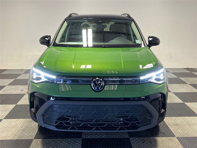 New 2026 Volkswagen Taos SE image 2