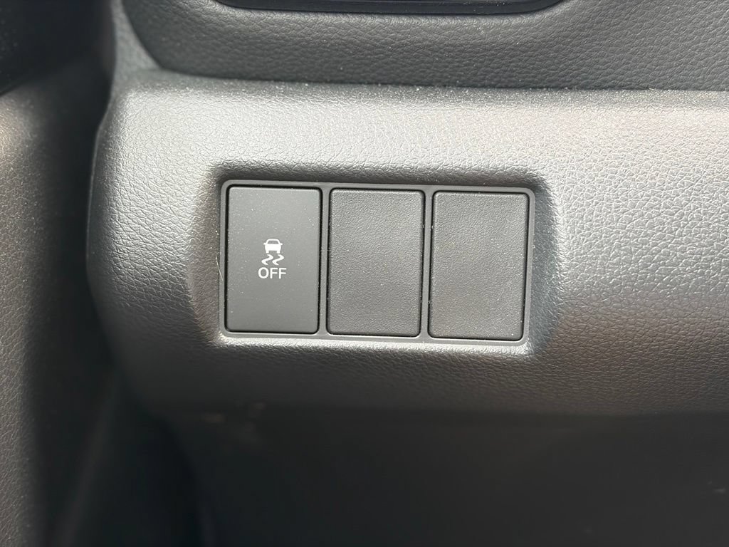 Used 2025 Honda Pilot Sport image 32
