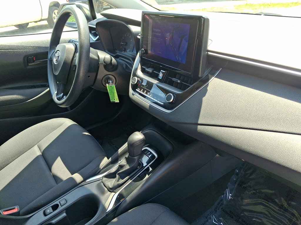 Used 2024 Toyota Corolla LE FWD image 12