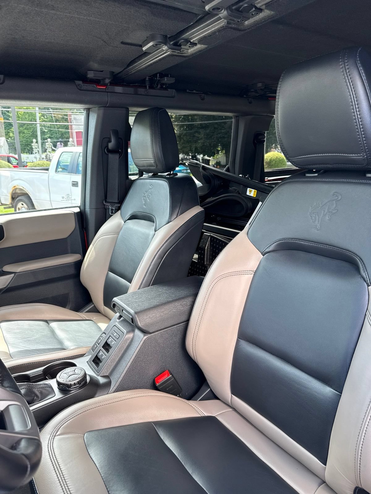 Certified 2023 Ford Bronco Wildtrak AWD/4WD image 8
