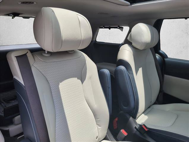 Used 2025 Kia Carnival SX Prestige FWD image 23