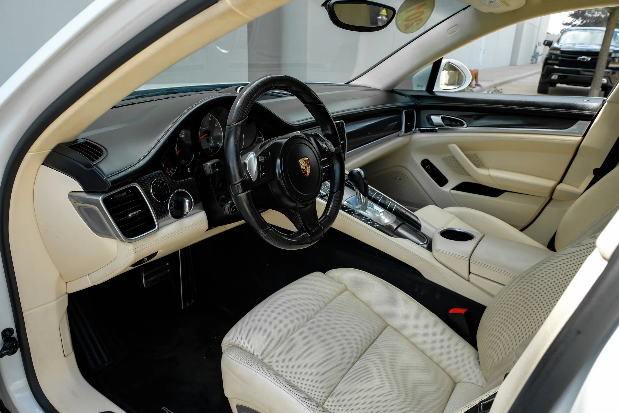 Used 2013 Porsche Panamera S RWD image 19