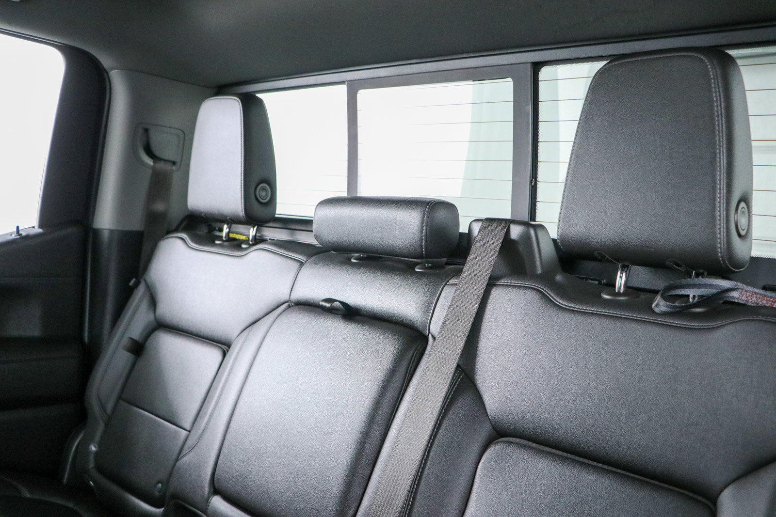 Used 2021 Chevrolet Silverado 1500 LT Trail Boss w/ Convenience Package II AWD/4WD image 28