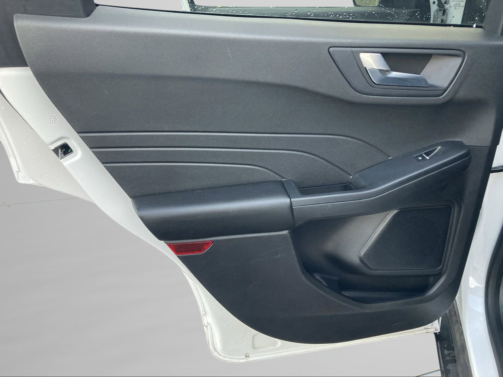 Used 2023 Ford Escape ST-Line image 14