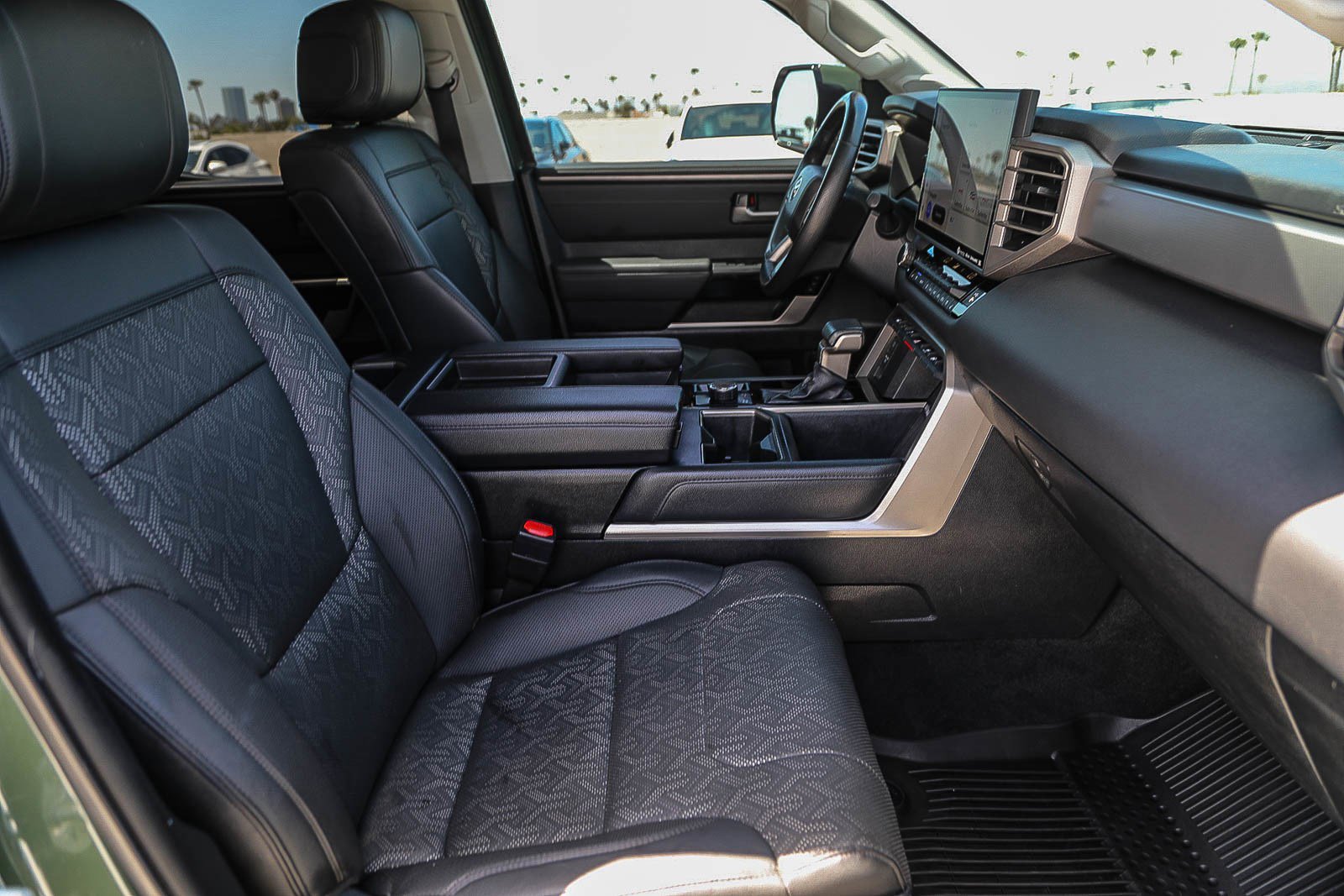 Used 2023 Toyota Tundra Limited AWD/4WD image 16