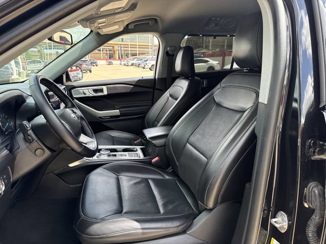 Used 2022 Ford Explorer Limited w/ Equipment Group 301A RWD image 25