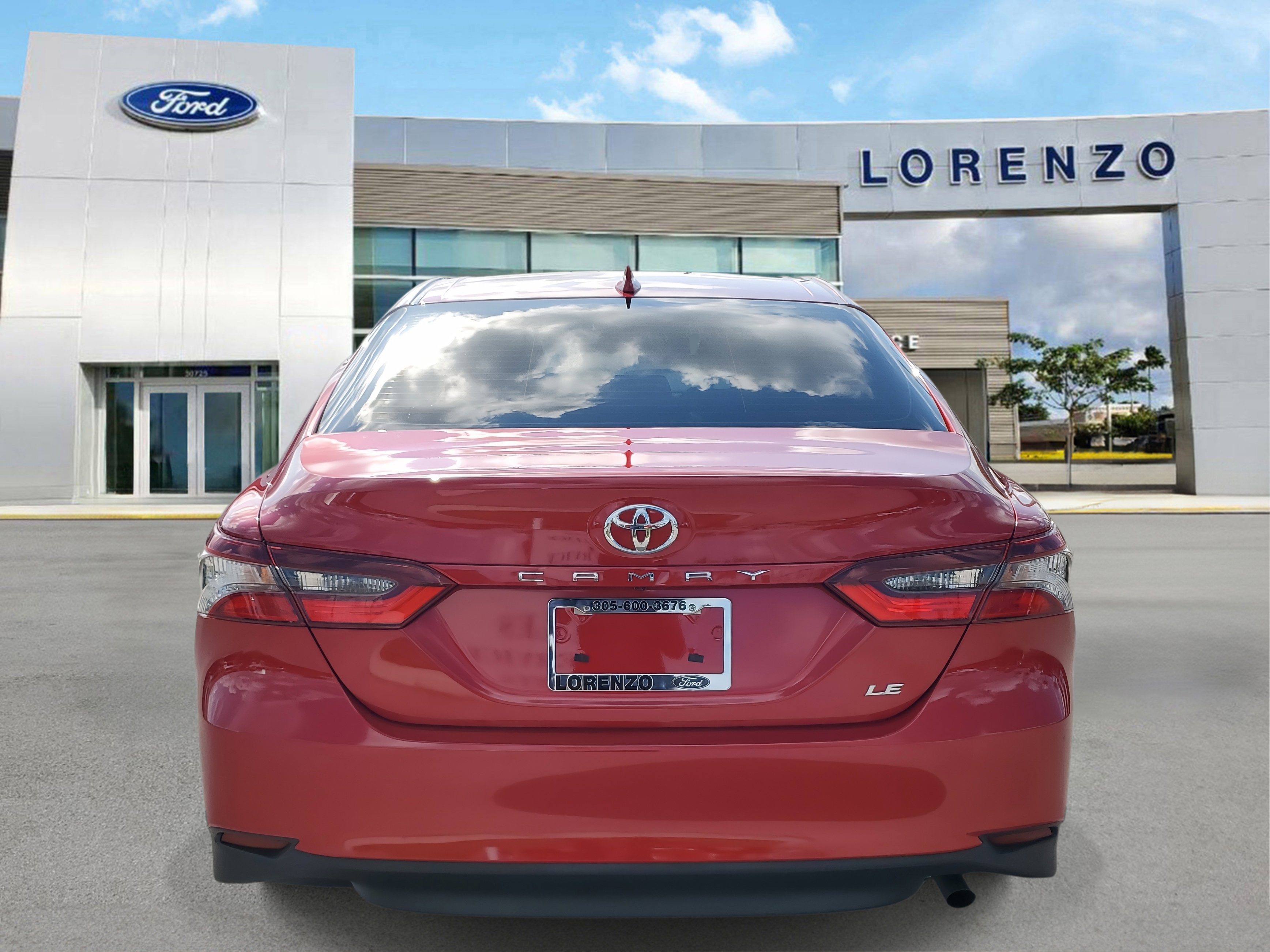 Used 2023 Toyota Camry LE image 6