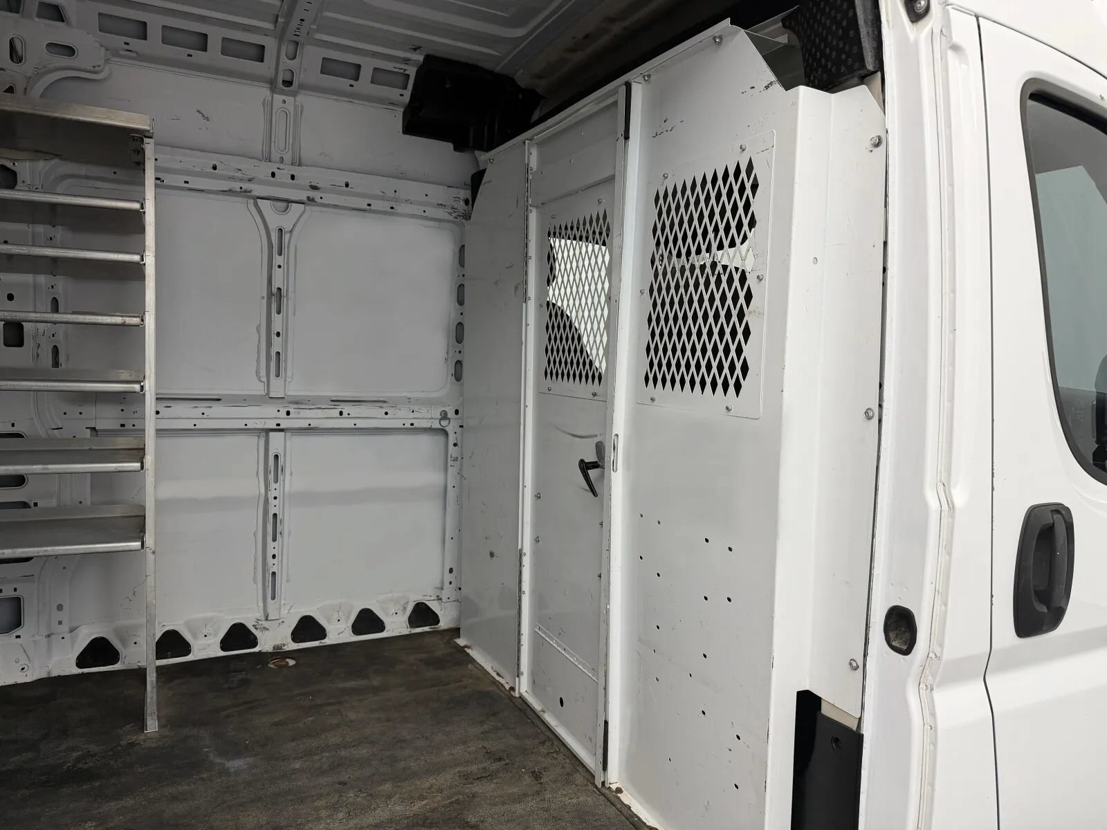 Used 2017 RAM ProMaster 2500 w/ Mopar Trailer Tow Group FWD image 11
