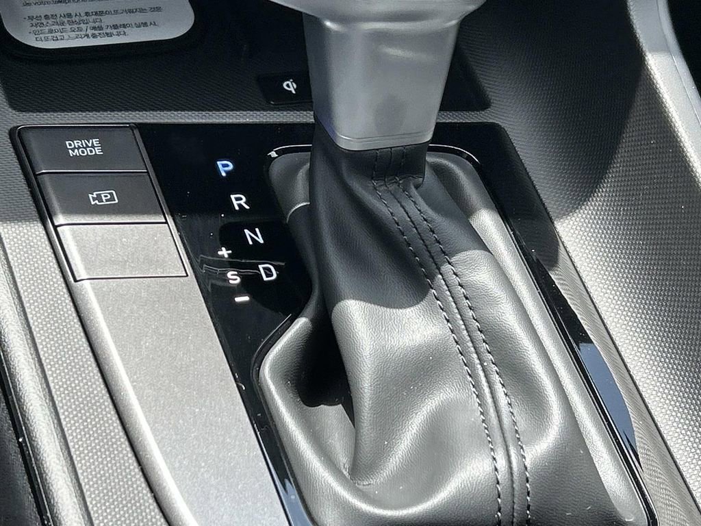 New 2026 Hyundai Elantra Sport FWD image 30
