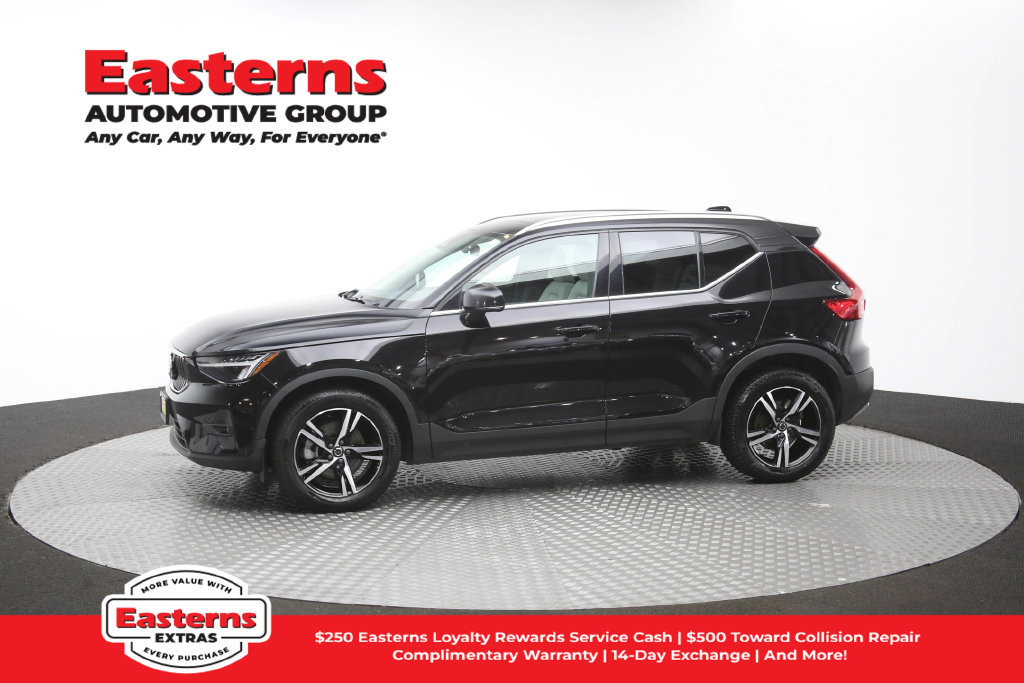 Used 2023 Volvo XC40 B5 Plus AWD/4WD image 60