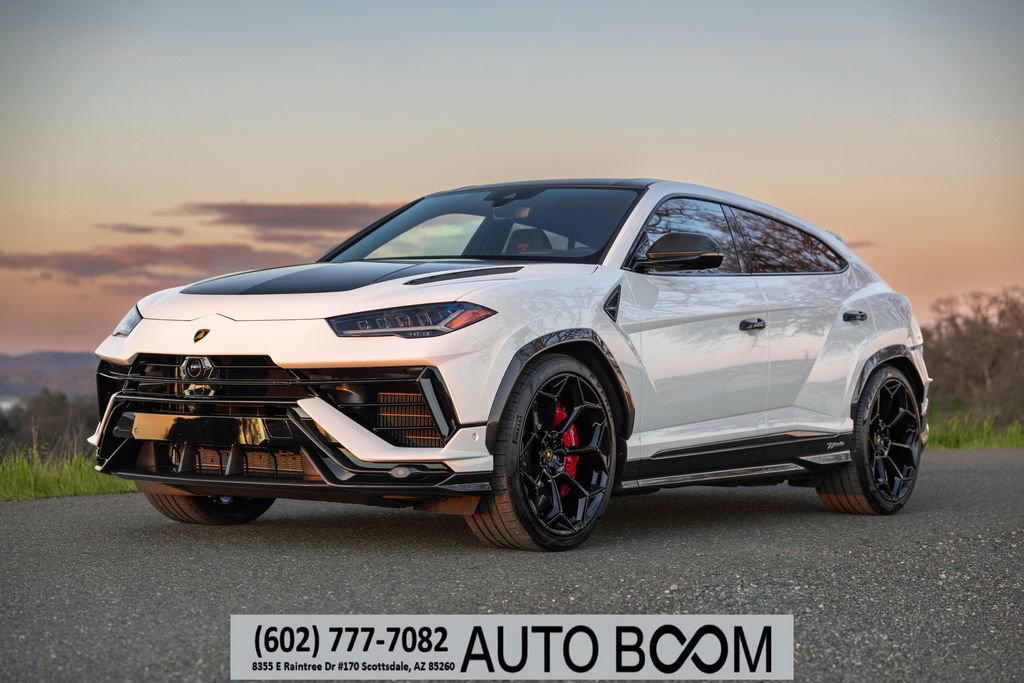 Used 2023 Lamborghini Urus Performante image 1