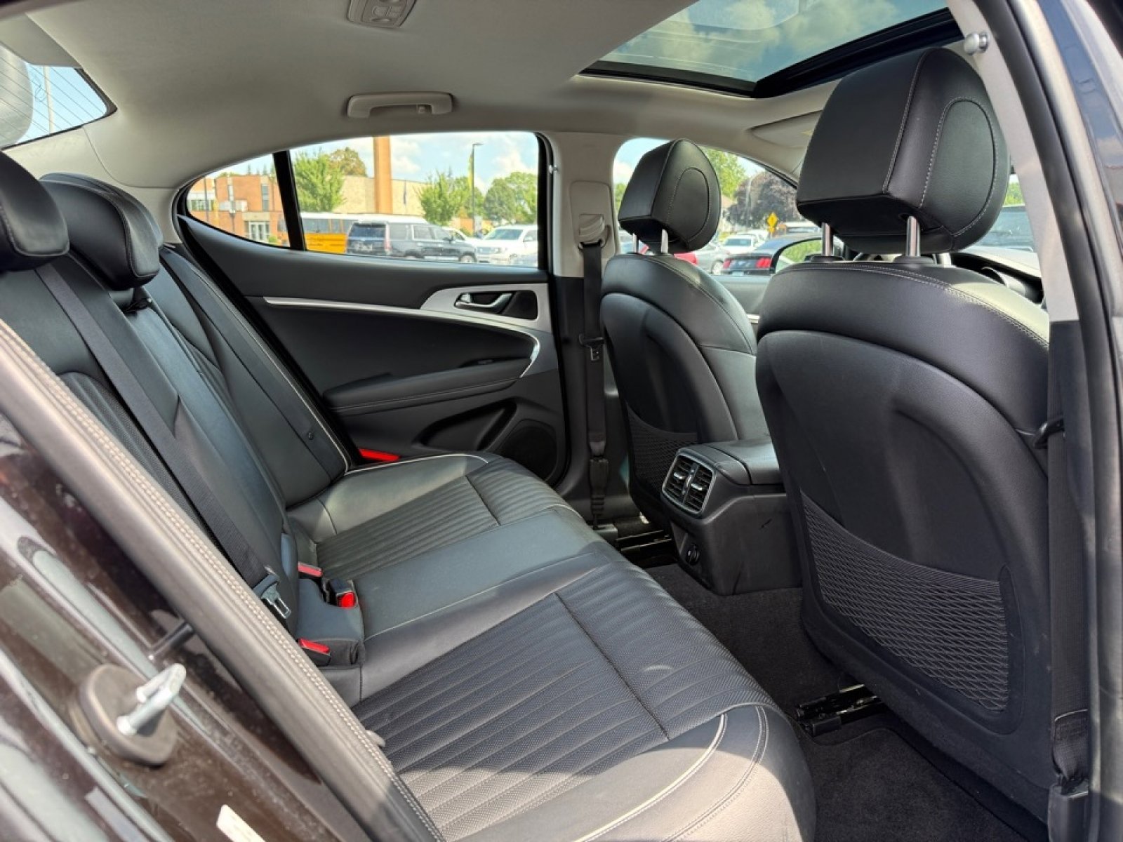 Used 2019 Genesis G70 2.0T Advanced w/ Elite Package image 15