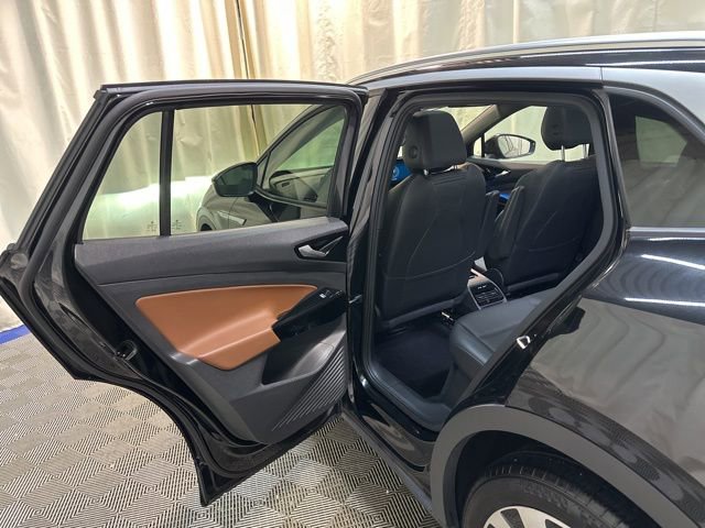 Certified 2021 Volkswagen ID.4 Pro S w/ Gradient Package image 28