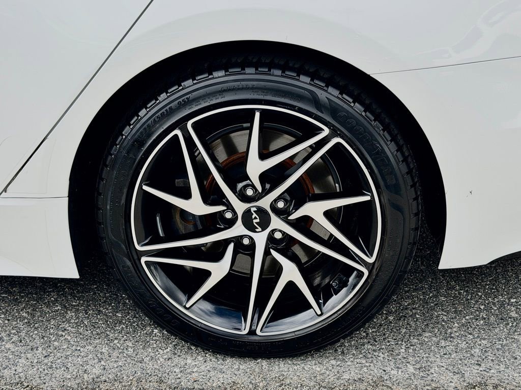 Used 2023 Kia Stinger GT-Line w/ Sun & Sound Package image 14