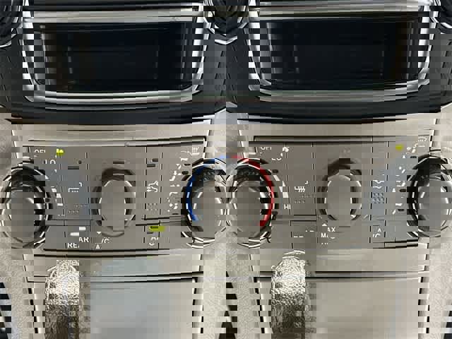 Used 2013 Toyota Highlander Plus image 11