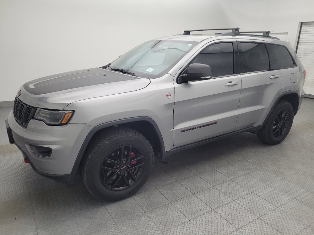 Used 2018 Jeep Grand Cherokee Trailhawk w/ Trailhawk Luxury Group AWD/4WD image 2
