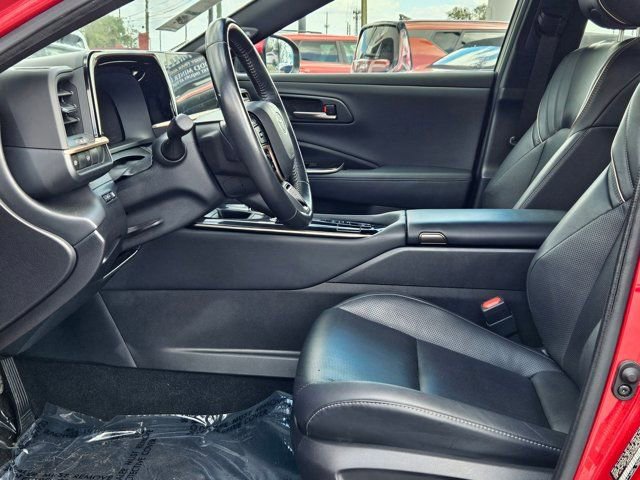 Used 2024 Toyota Crown Limited image 26