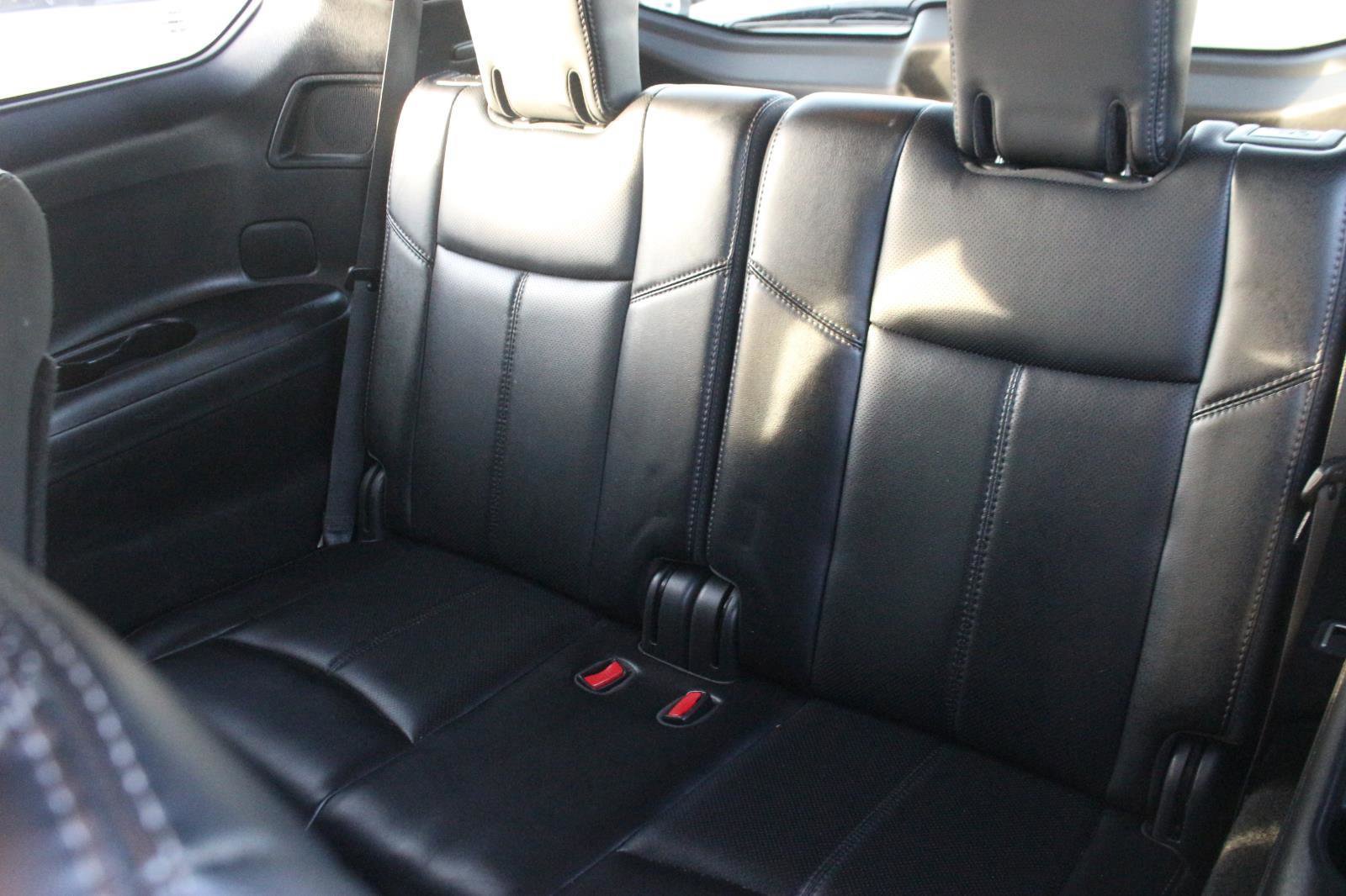 Used 2020 Nissan Pathfinder Platinum image 37