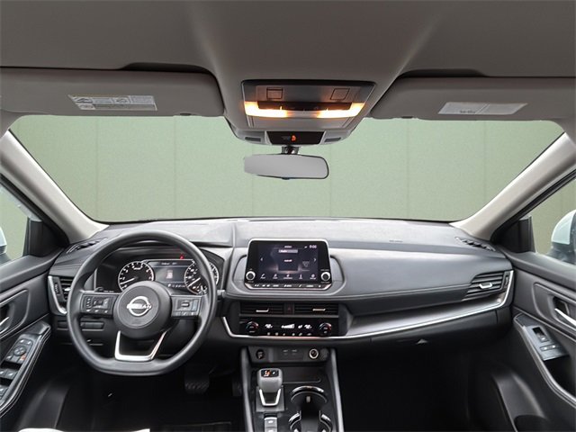 Used 2024 Nissan Rogue SV image 23