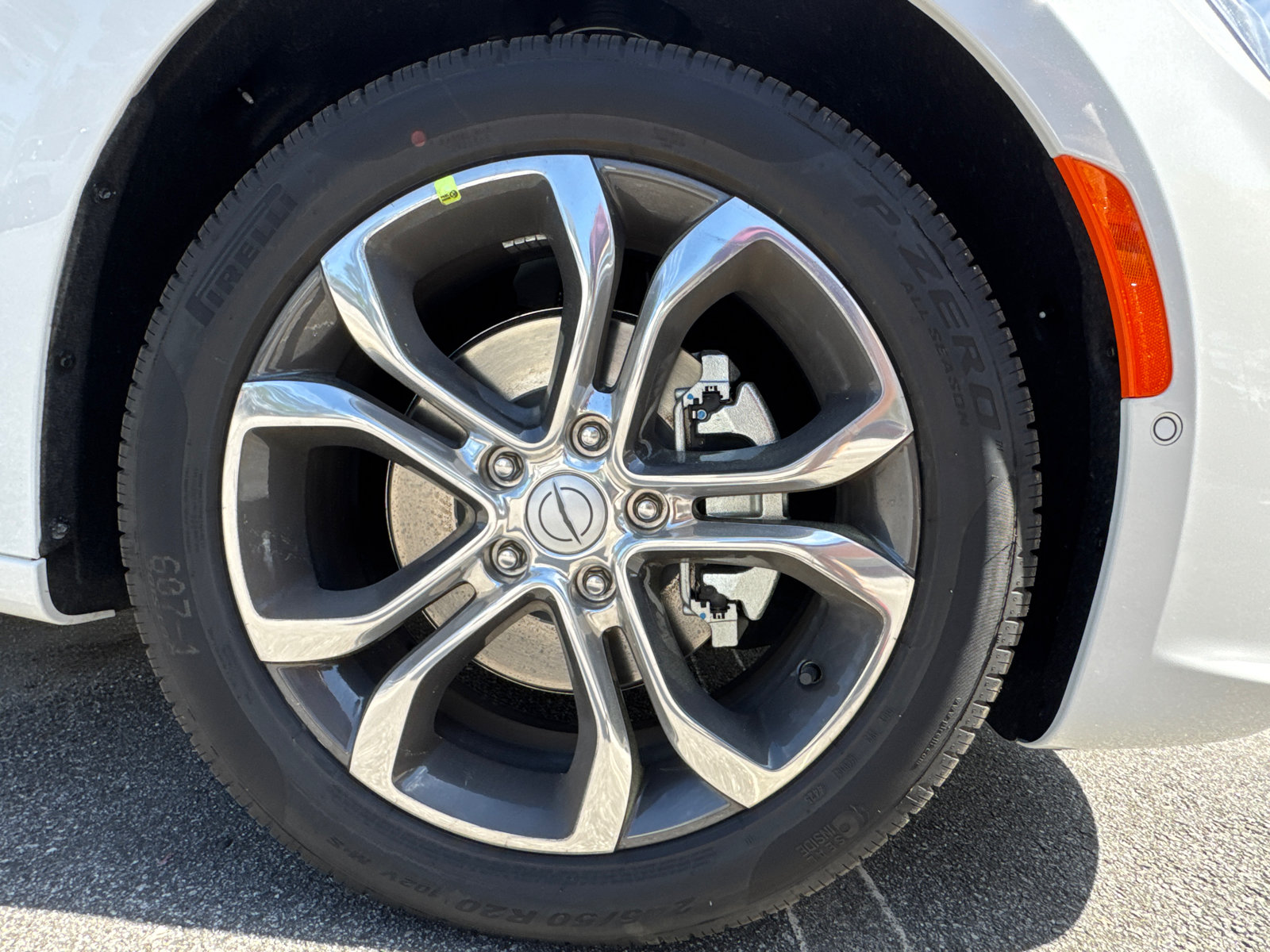 New 2026 Chrysler Pacifica Pinnacle FWD image 16