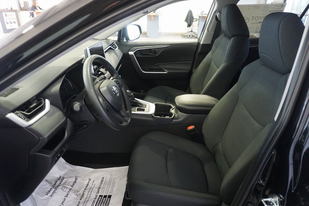 New 2025 Toyota RAV4 LE image 19