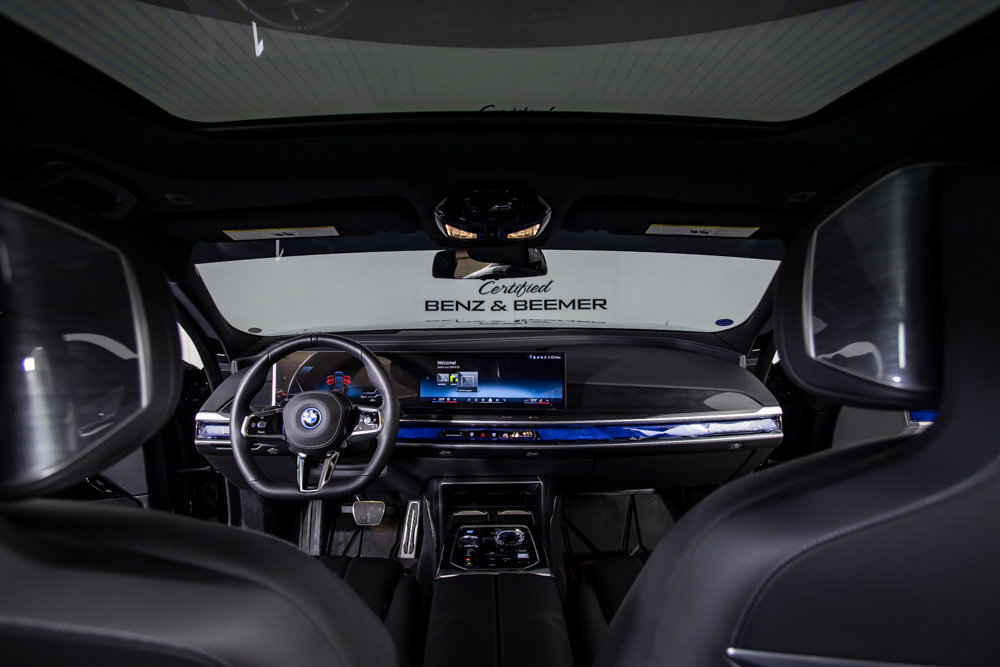 Used 2026 BMW i7 eDrive50 w/ M Sport Package RWD image 28
