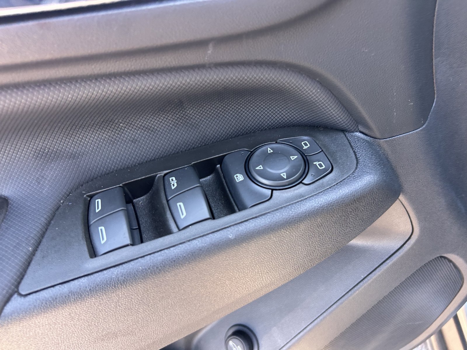 Used 2023 Chevrolet Equinox RS w/ LPO, Floor Liner Package FWD image 12