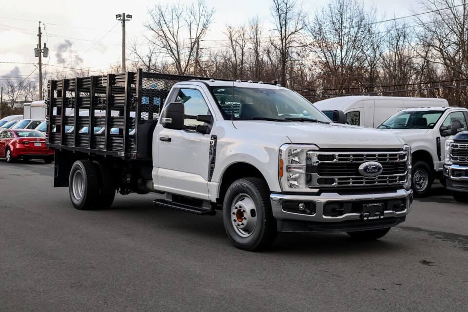 Used 2024 Ford F350 XL w/ XL Chrome Package RWD image 1
