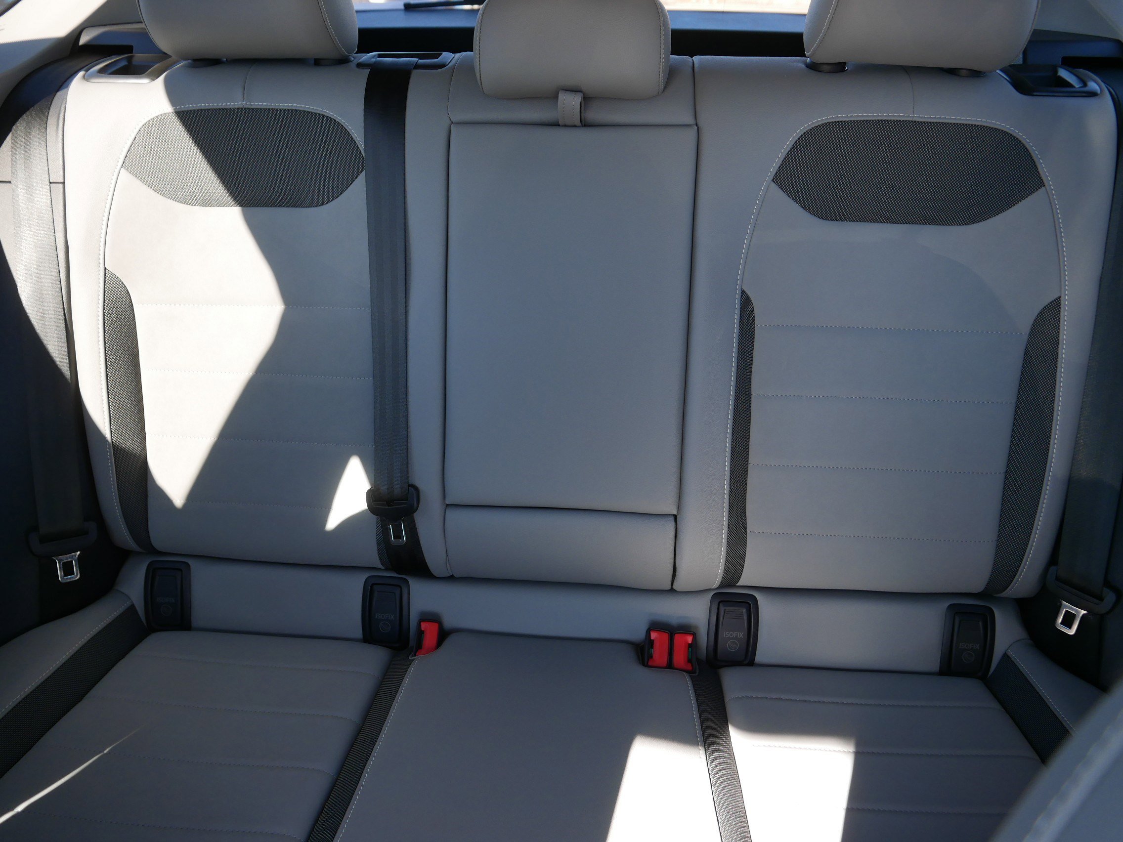 Used 2023 Volkswagen Taos SE image 13