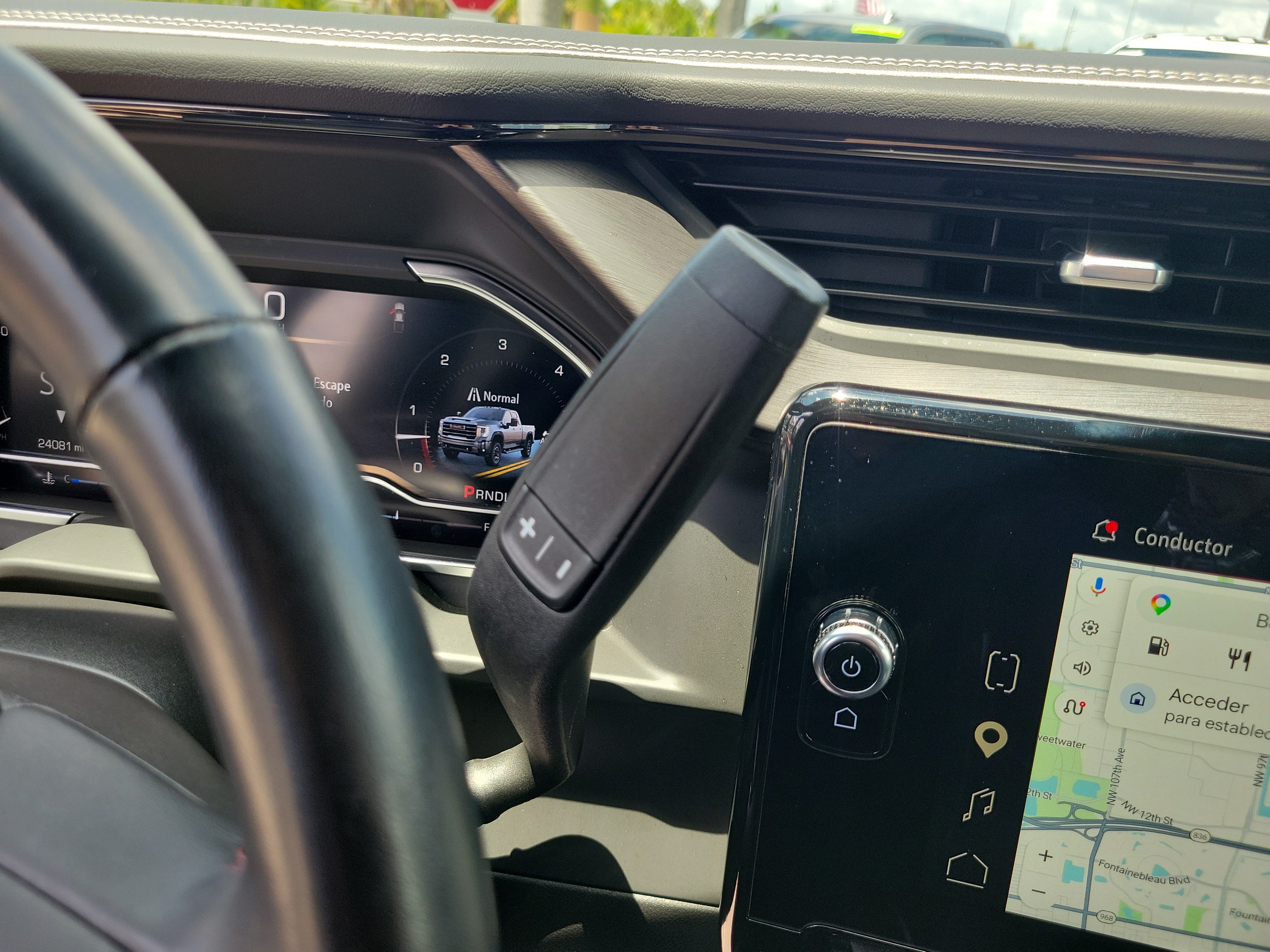 Used 2025 GMC Sierra 2500 AT4X AWD/4WD image 22