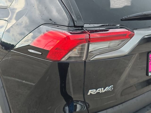 Used 2020 Toyota RAV4 Limited FWD image 36
