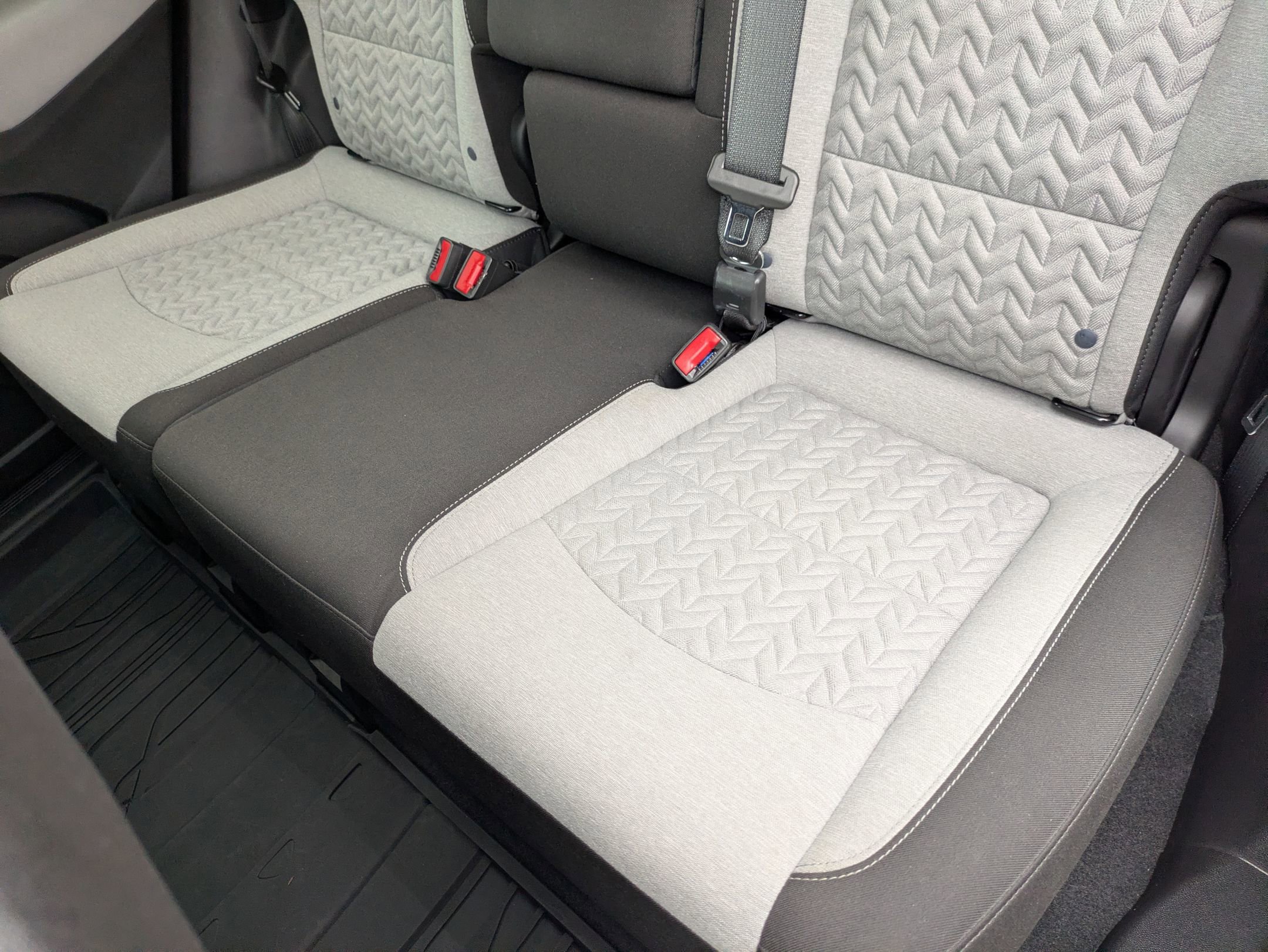 Used 2023 Chevrolet Equinox LS w/ LS Convenience Package FWD image 29