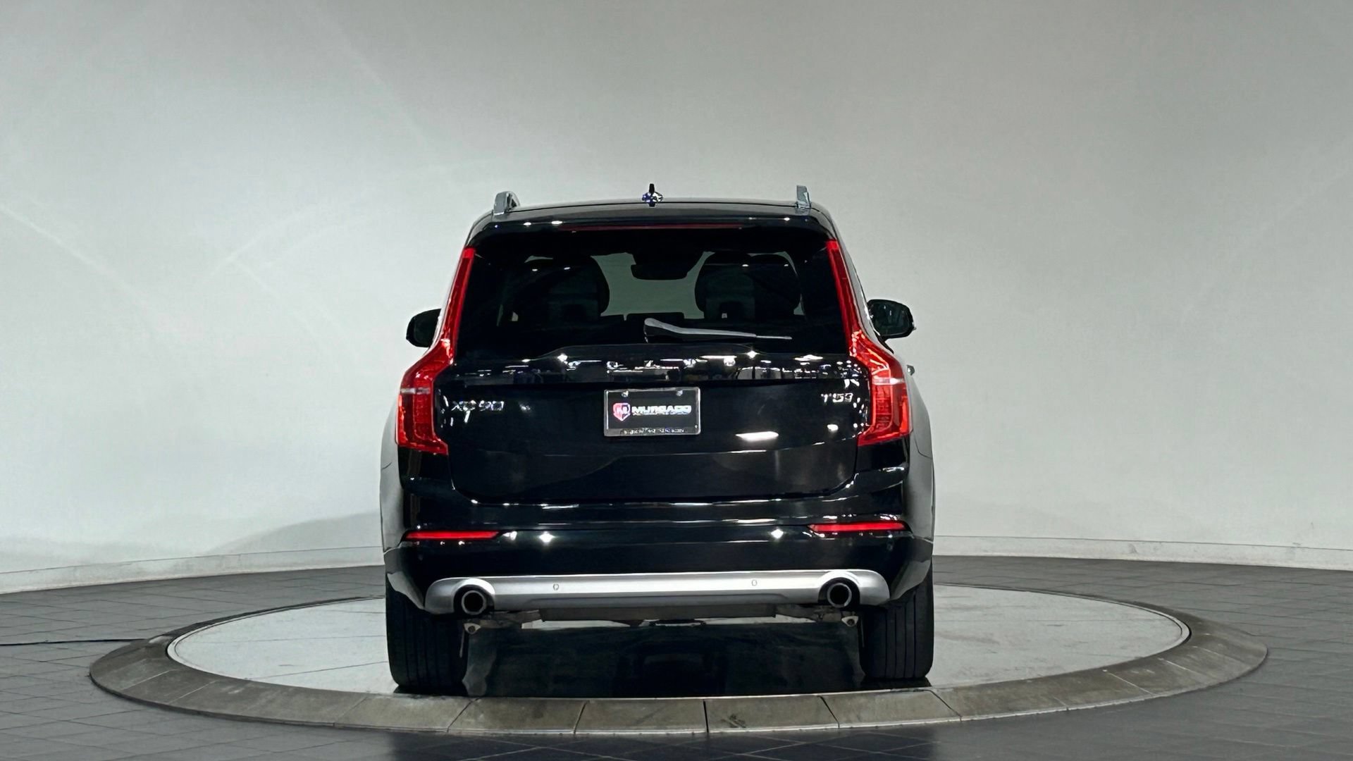 Used 2018 Volvo XC90 T5 Momentum w/ Convenience Package AWD/4WD image 8