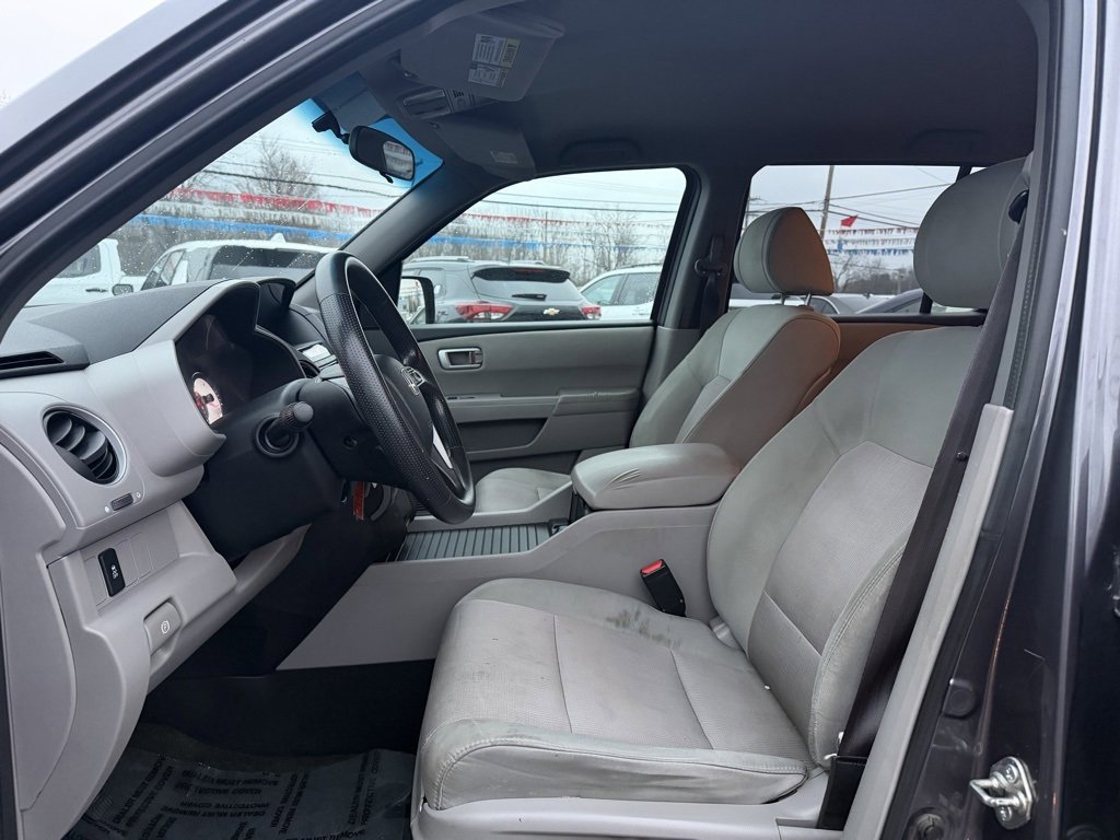 Used 2015 Honda Pilot EX image 2