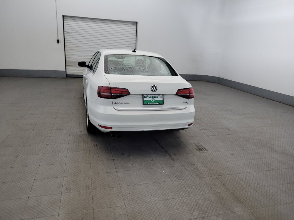 Used 2017 Volkswagen Jetta SEL FWD image 6