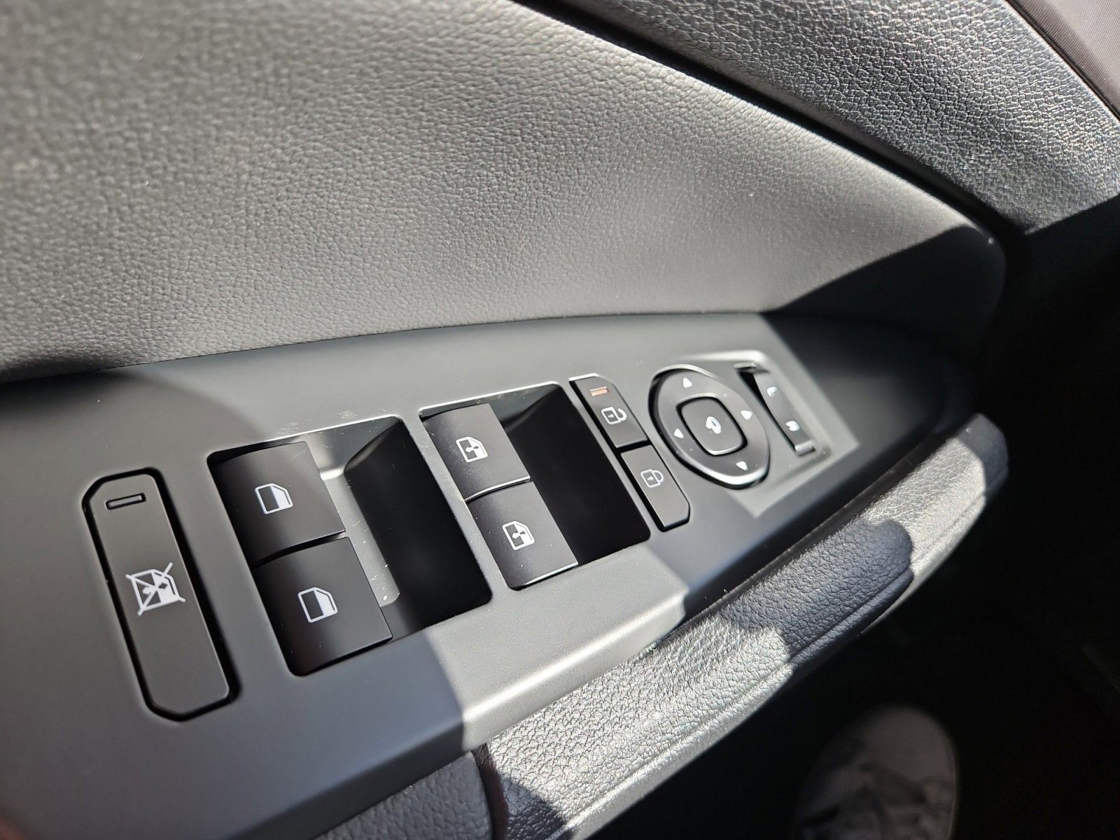 New 2026 Kia Sportage SX image 22