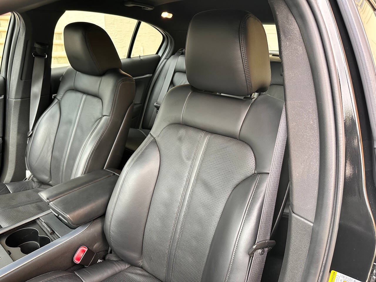 Used 2009 Lincoln MKS FWD image 57