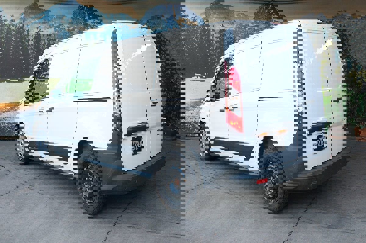 Used 2020 Ford Transit Connect XL image 4