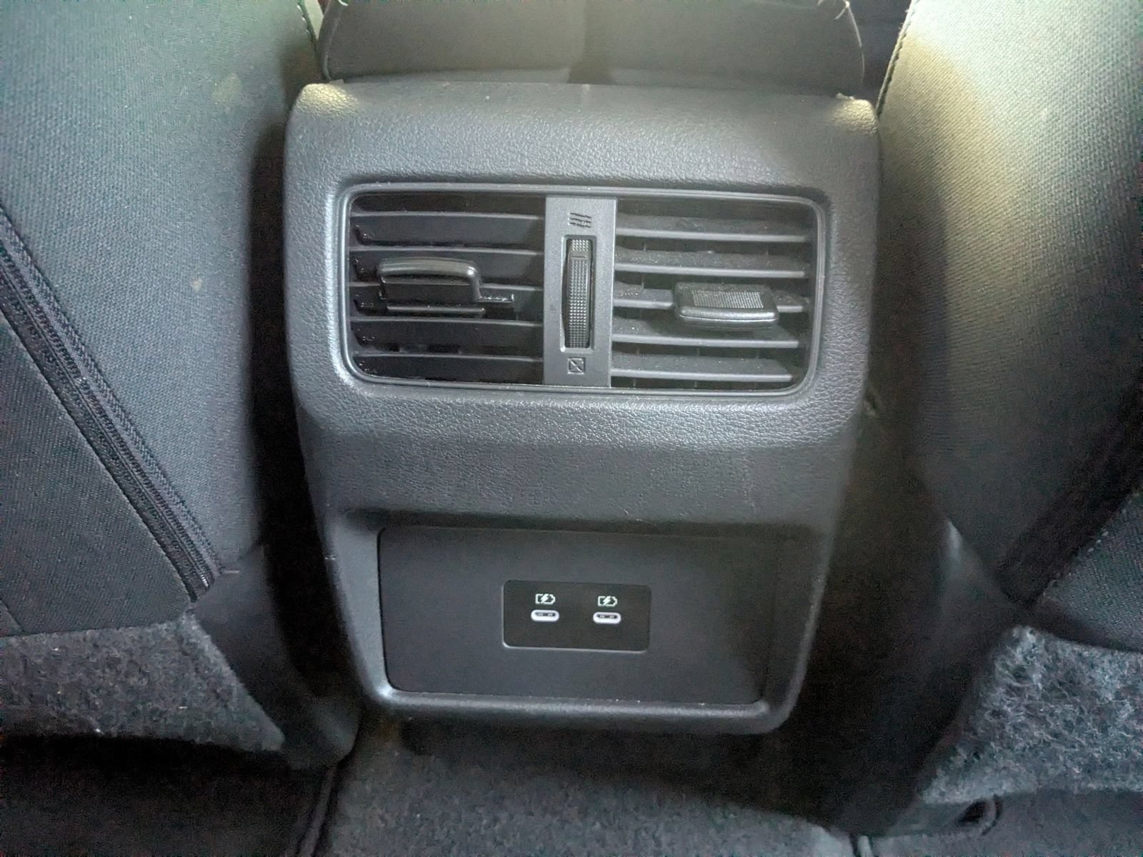 Used 2024 Nissan Rogue SV FWD image 20