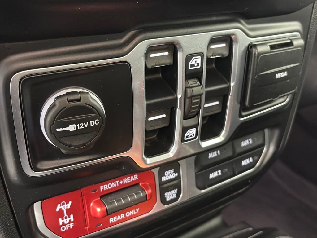 Used 2020 Jeep Gladiator Rubicon w/ Dual Top Group image 22